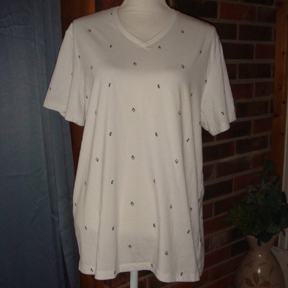 Old Navy Penquins Perfect T-Shirt L